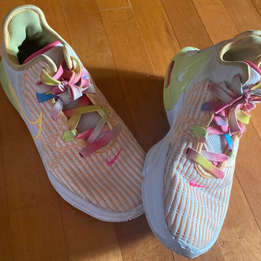 Women’s Nike Volleyball Shoes